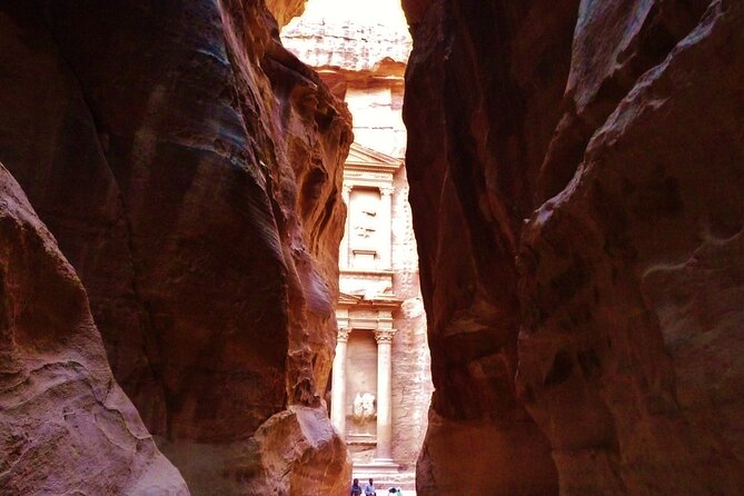 1 Day Tour to Petra From Eilat - Jordanian lunch in Wadi Musa