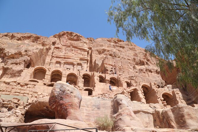 2 Day Tour to Petra and Wadi Rum from Tel Aviv - Wadi Rum turns the first day into an experience