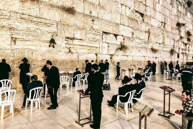 All Inclusive Walking Tour Old City Jerusalem - The Western Wall requires respect and realistic expectations