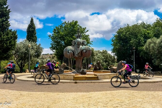 Bike the Holy Land with Yoav Lavi, Bike Guide for all levels and a Photographer - Choosing your ride with Yoav Lavi