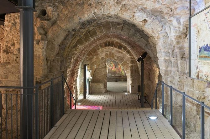 Caesarea, Haifa , Acre - Tiny group from Tel aviv - Acre: Crusader remains in a UNESCO-listed port