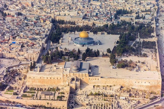 Classic Jerusalem Old City Tour - Walking through four distinct quarters