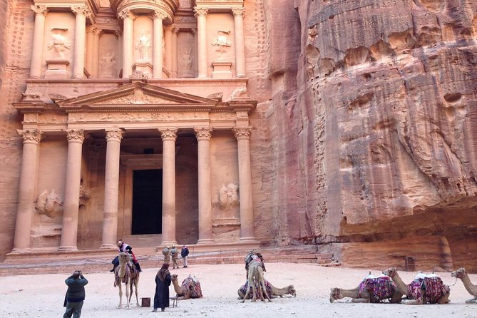 Day Tour to Petra by Bus from Tel Aviv - The long return through Jordan and Israel