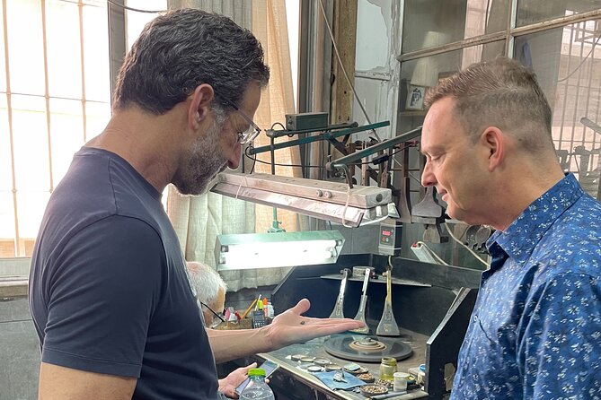 Exclusive Private Tour in The Israel Diamond Exchange - Coffee, truffles, and the diamond dust souvenir