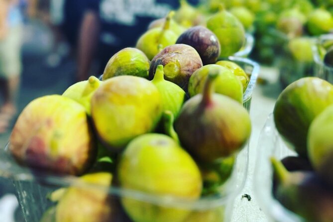 Food & Drink Private Guided Tour in Tel Aviv - Why Carmel Market works so well for a food tour