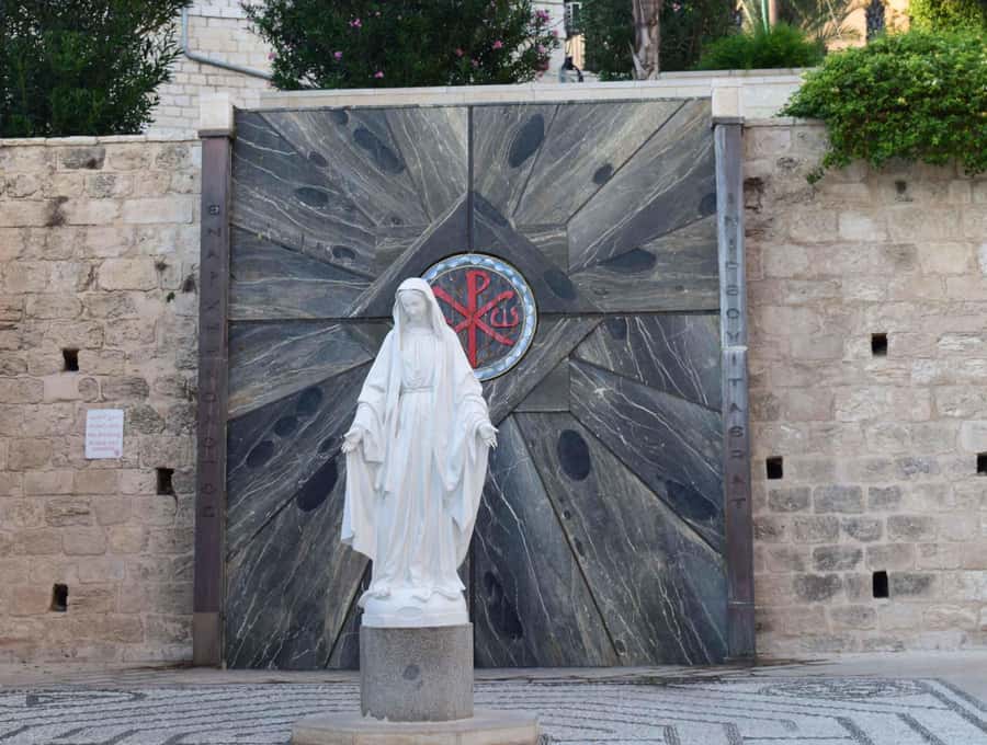From Jerusalem: Jordan River, Nazareth & Sea of Galilee Tour - The guides can make or break the day