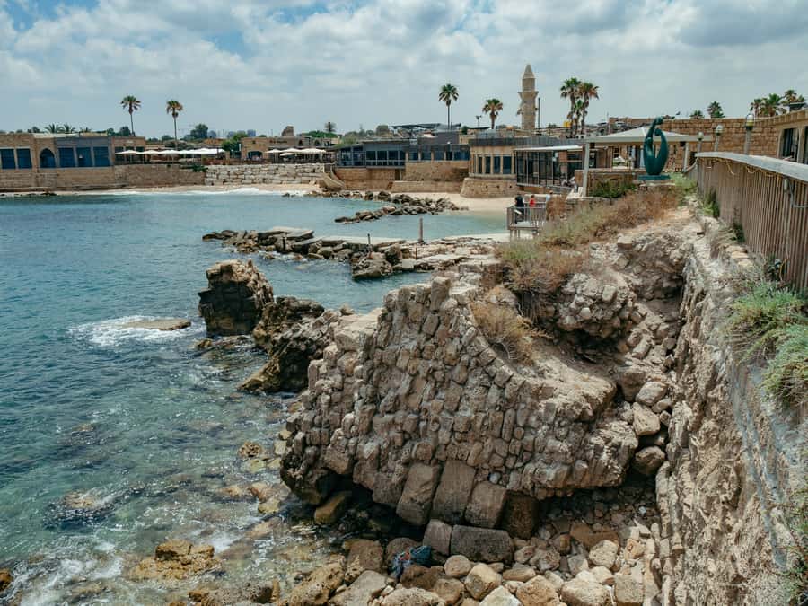 From Tel Aviv: Caesarea, Haifa and Akko Day Trip - Should you book the Caesarea, Haifa, and Acre day trip?