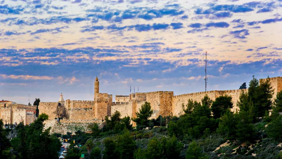 From Tel Aviv: City of David & Underground Jerusalem Tour - Walking, stairs, heat, and group pace