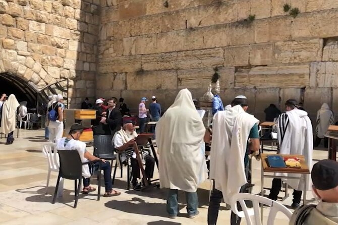 Full-Day Private and Guided Tour of the Jerusalem's Old City - What Uri Goldflam Adds to the Day