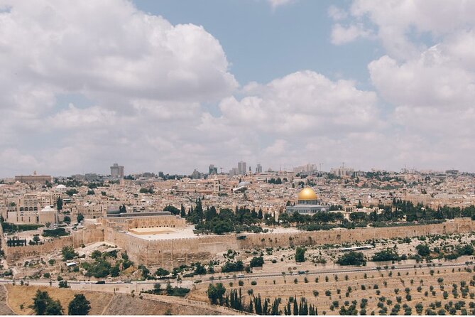 Full Day Private Christian Tour in Jerusalem with Tour Guide - Walking the Palm Sunday route downhill