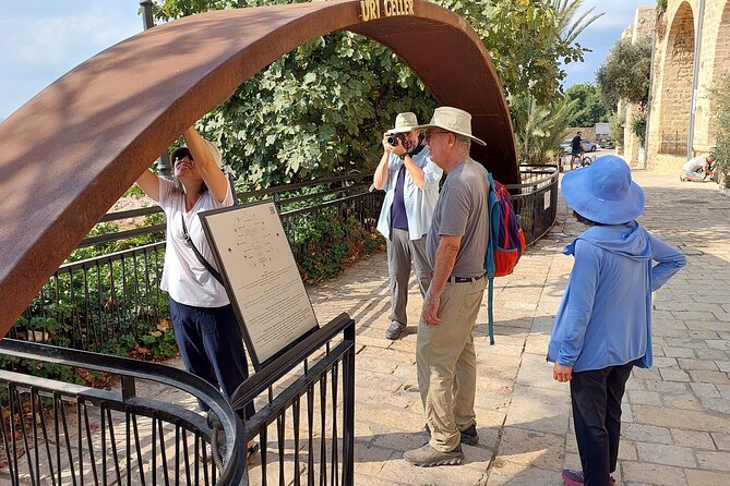Full-Day Private Luxury and Cultural Tour in Tel Aviv - Carmel Market: Tel Aviv through food and daily life