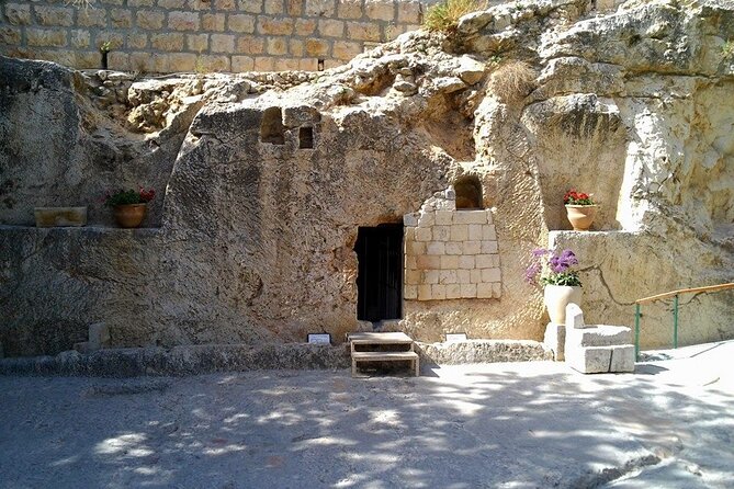 In The Footsteps of Jesus Day Tour - Dguide Self Guiding App - Gethsemane: ancient olive trees and a quieter pause