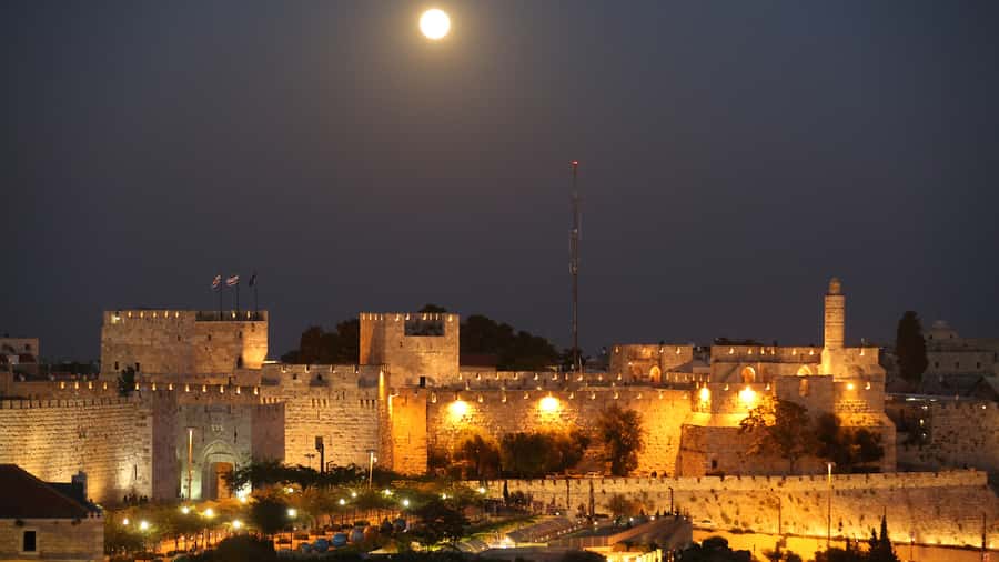 Jerusalem: 3–Hour Old City Tour in French - Walking the Roman Cardo with Hadrian