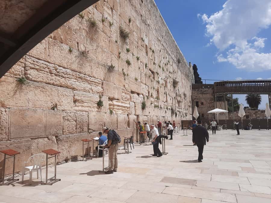 Jerusalem: 3–Hour Old City Tour in French - Islamic-era Jerusalem and the city’s shared center