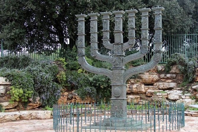 Jerusalem & Bethlehem Mini Group From Jerusalem. Up to 6 pax only - What the guide adds