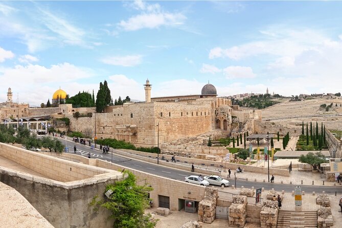 Jerusalem Full-Day Tour from Tel Aviv INCLUDING ENTRANCE FEES - Church of the Holy Sepulchre: allow time for the main event