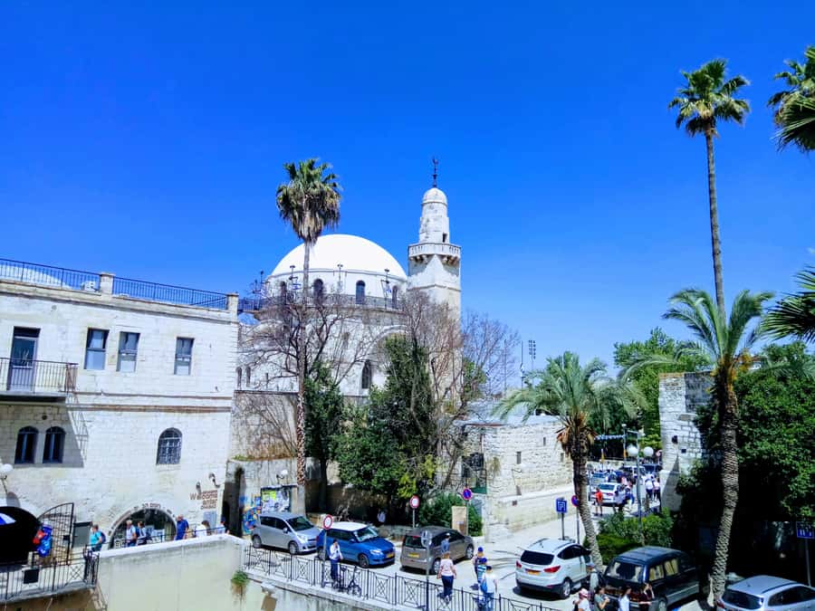 Jerusalem: Old City Private Walking Tour of Religious Sites - Entering the Church of the Holy Sepulcher
