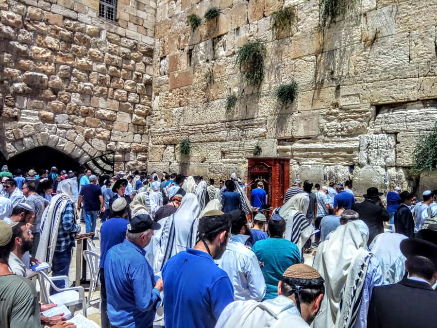 Jerusalem: Old City Private Walking Tour of Religious Sites - Visiting the Temple Mount and its exterior views