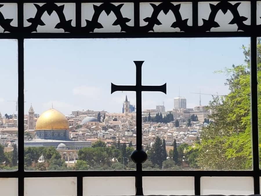 Jerusalem: Old City Walking Tour with Private Option - Christian Quarter and the Church of the Holy Sepulchre