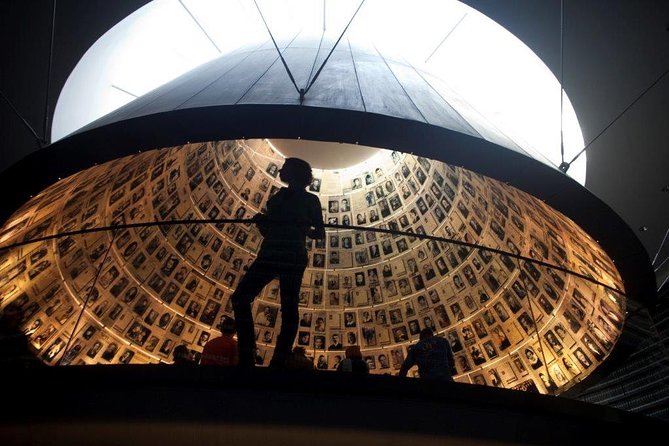 Jerusalem Yad Vashem Holocaust History Museum Tour - Entering Moshe Safdie’s angular museum