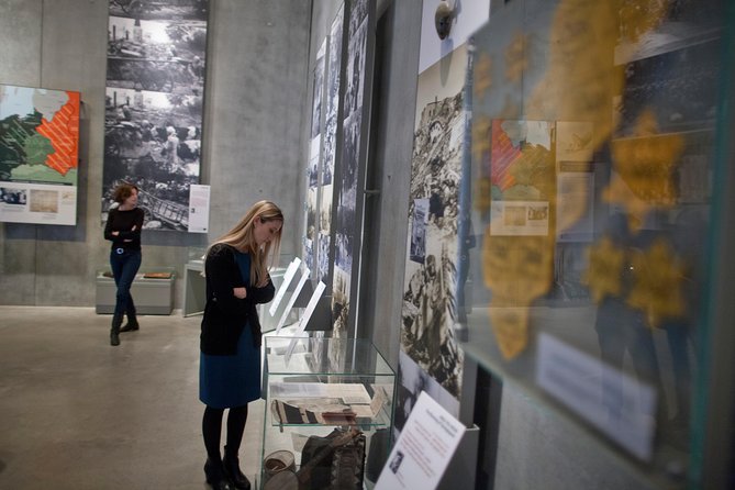 Jerusalem Yad Vashem Holocaust History Museum Tour - Leszno Street and the Warsaw Ghetto