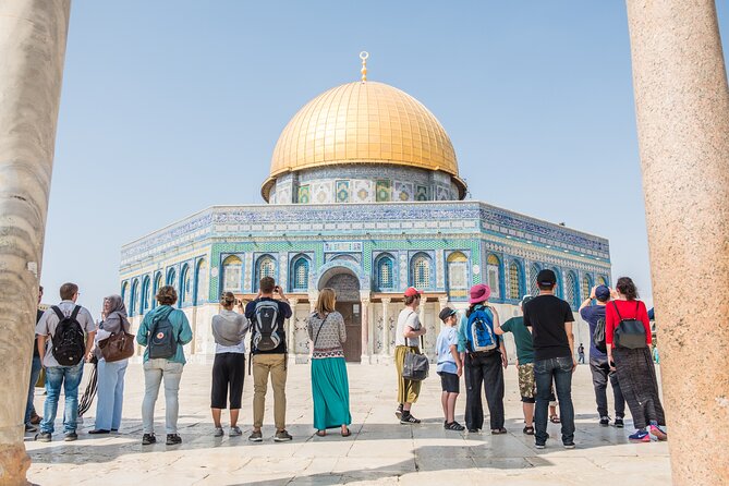 Old City of Jerusalem Guided Walking Tour - Church of the Holy Sepulchre: the emotional center