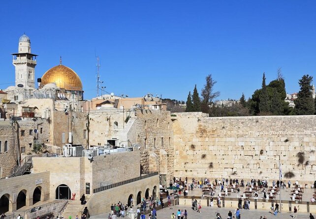 Old City of Jerusalem Guided Walking Tour - What the guiding adds to the $45 price