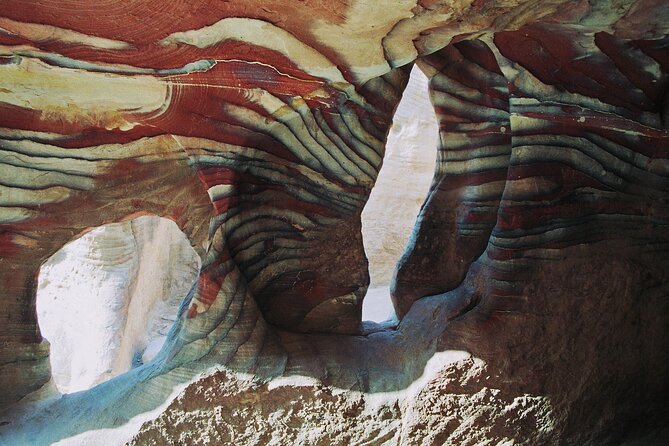Petra 1-Day Tour from Eilat + FREE Traditional Lunch - The border crossing and the real price