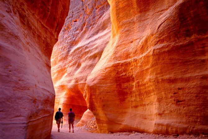 Petra 1-Day Tour from Eilat + FREE Traditional Lunch - The drive from Eilat to Petra