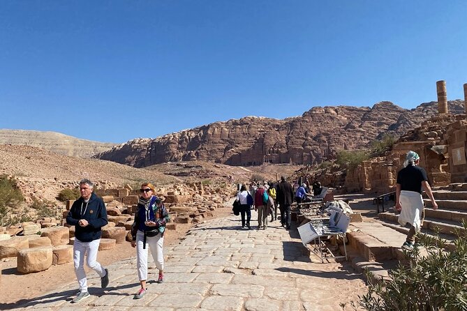 Petra 1-Day Tour from Jerusalem with FREE Authentic Lunch - Crossing from Israel into Jordan