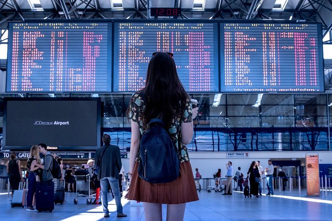 Private Departure Transfer: From Tel Aviv City Center to Ben Gurion Airport - Inside the vehicle: comfort, space, and luggage
