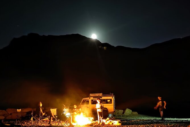 Sunset time Ramon Crater Jeep tour, bonfire and stargazing - Key points to know before booking