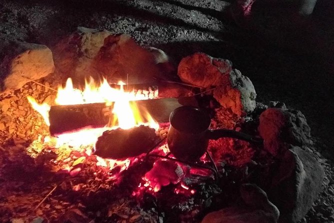 Sunset time Ramon Crater Jeep tour, bonfire and stargazing - Seasonal timing and weather concerns