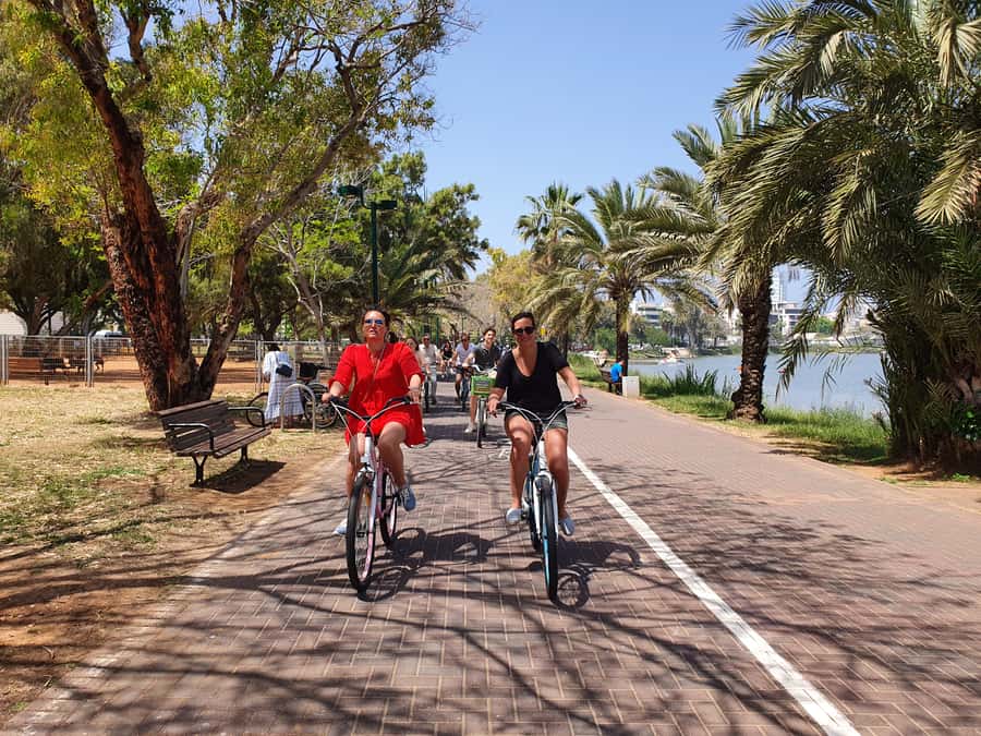 Tel Aviv 3-Hour Easy Bike Tour - Rabin’s Square and the Ben Gurion Museum
