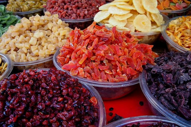 Tel Aviv Food Tour of the Carmel Market - What you learn between the bites