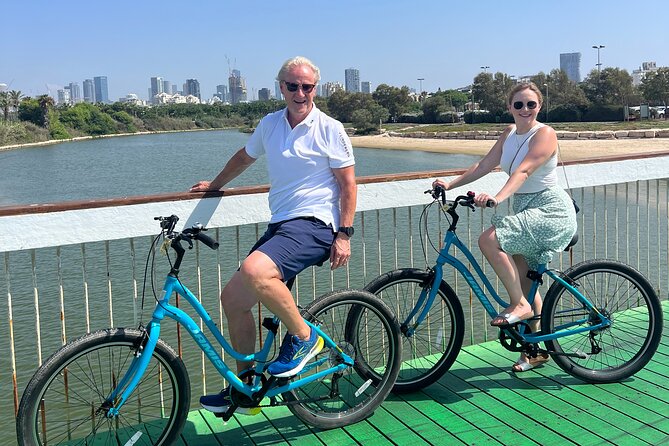 Tel Aviv & Jaffa Urban Bike Expedition - Carmel Market: a sensory stop with a practical catch