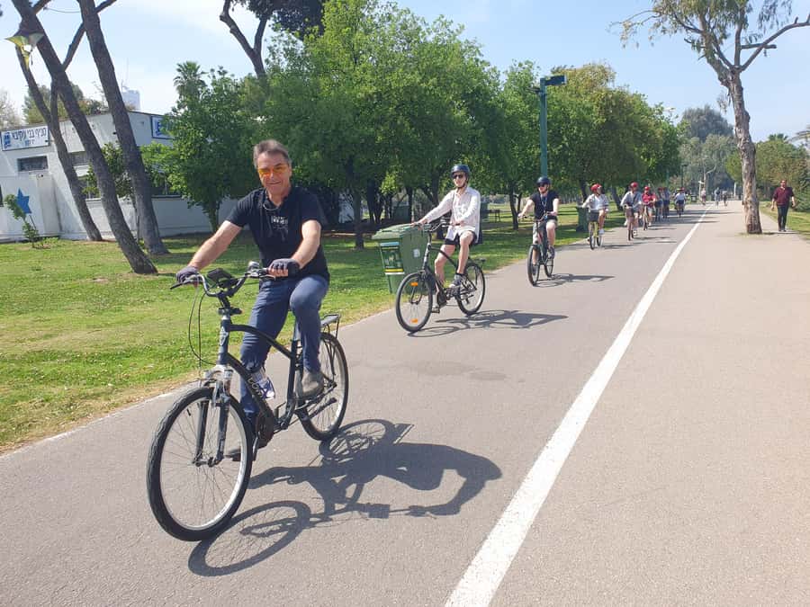 Tel Aviv: Private Bike Tour - Who Will Get the Most From This Ride